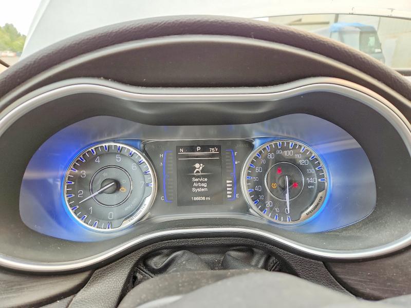 Photo 9 from auction – 2015 CHRYSLER 200 with VIN 1C3CCCAB3FN726134