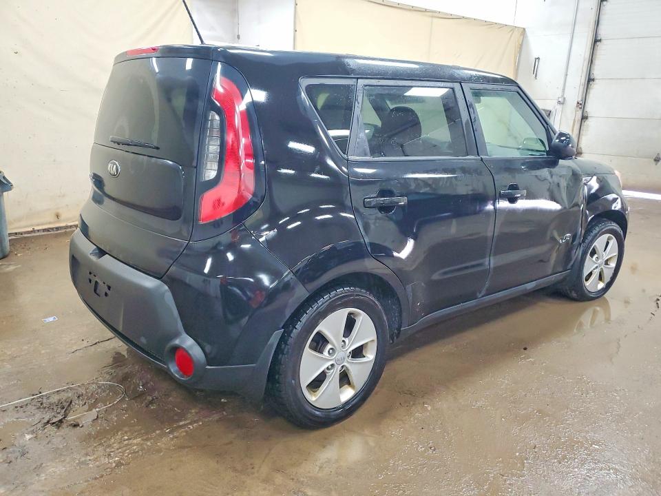 Photo 3 from auction – 2016 KIA SOUL with VIN KNDJN2A28G7829708