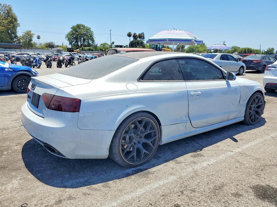 Photo 3 from auction – 2015 AUDI RS5 with VIN WUAC6AFRXFA900322