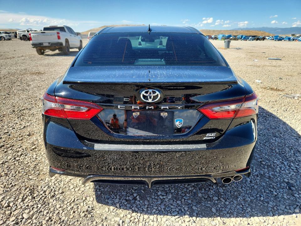 Photo 6 from auction – 2022 TOYOTA CAMRY with VIN 4T1G11BK8NU064962