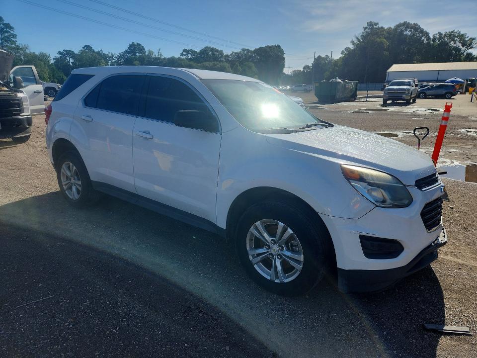 Photo 4 from auction – 2017 CHEVROLET EQUINOX with VIN 2GNALBEK9H1602713