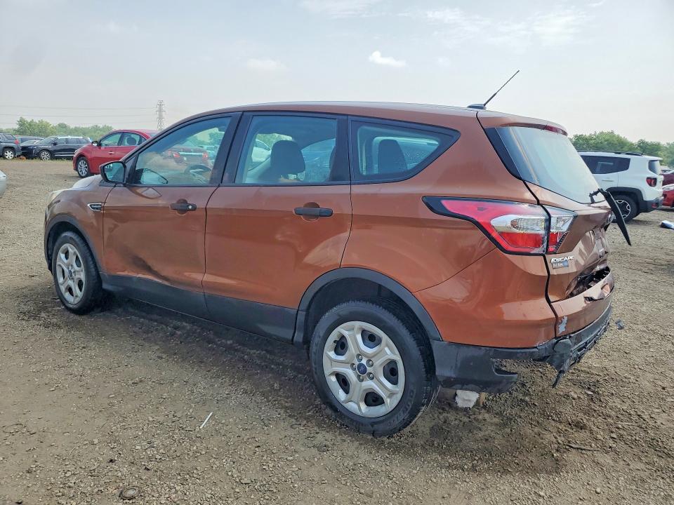 Photo 2 from auction – 2017 FORD ESCAPE with VIN 1FMCU0F70HUB97497