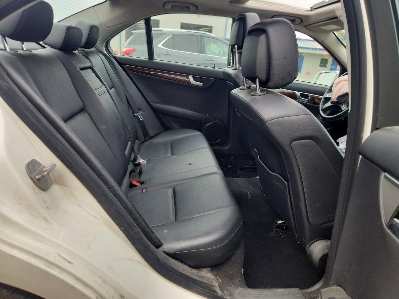 Photo 10 from auction – 2012 MERCEDES-BENZ C with VIN WDDGF8BB8CR199072