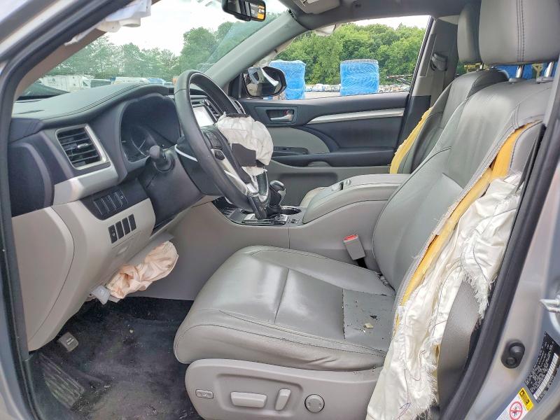 Photo 7 from auction – 2015 TOYOTA HIGHLANDER with VIN 5TDJKRFH1FS077756