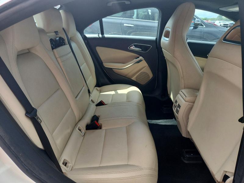 Photo 10 from auction – 2018 MERCEDES-BENZ CLA with VIN WDDSJ4EB2JN594446