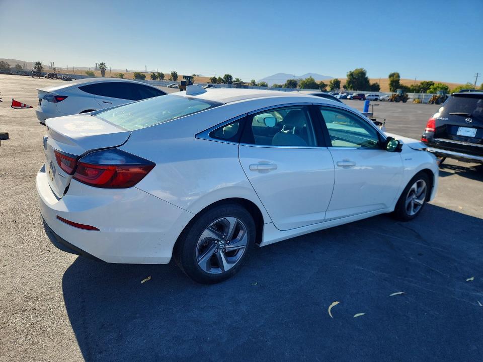 Photo 3 from auction – 2019 HONDA INSIGHT with VIN 19XZE4F58KE027945