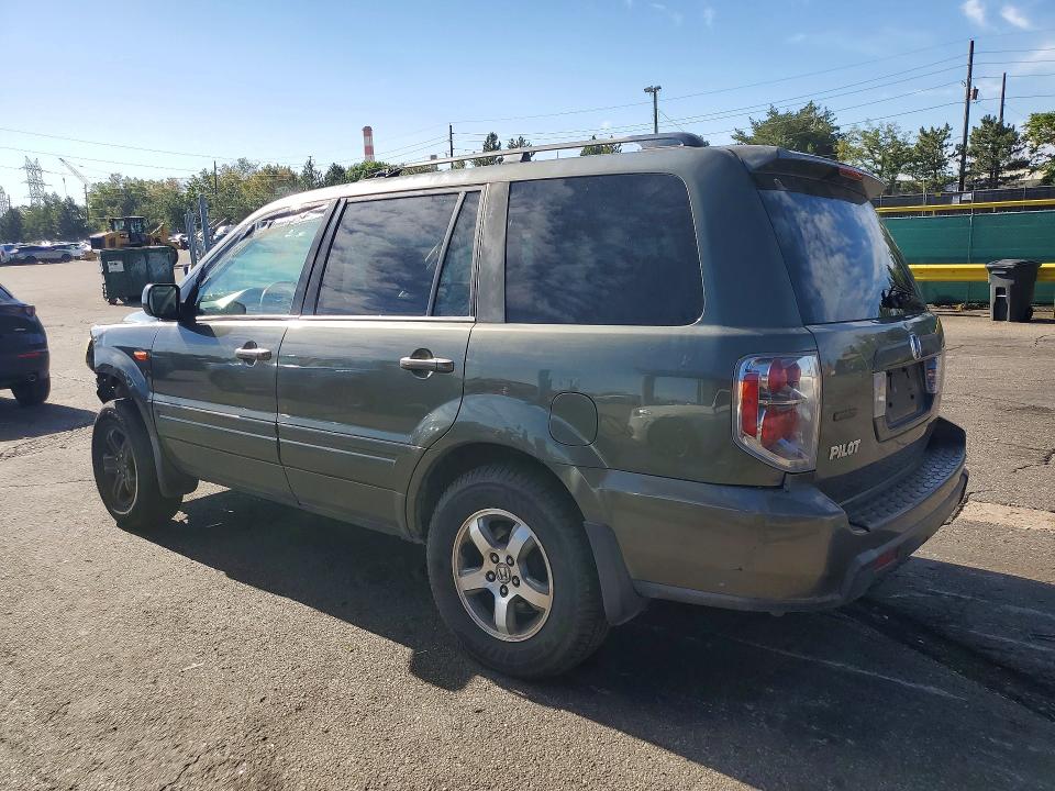 Photo 2 from auction – 2006 HONDA PILOT with VIN 5FNYF18666B021378