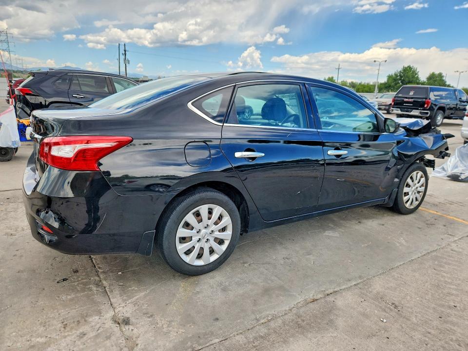 Photo 3 from auction – 2018 NISSAN SENTRA with VIN 3N1AB7AP7JY340632