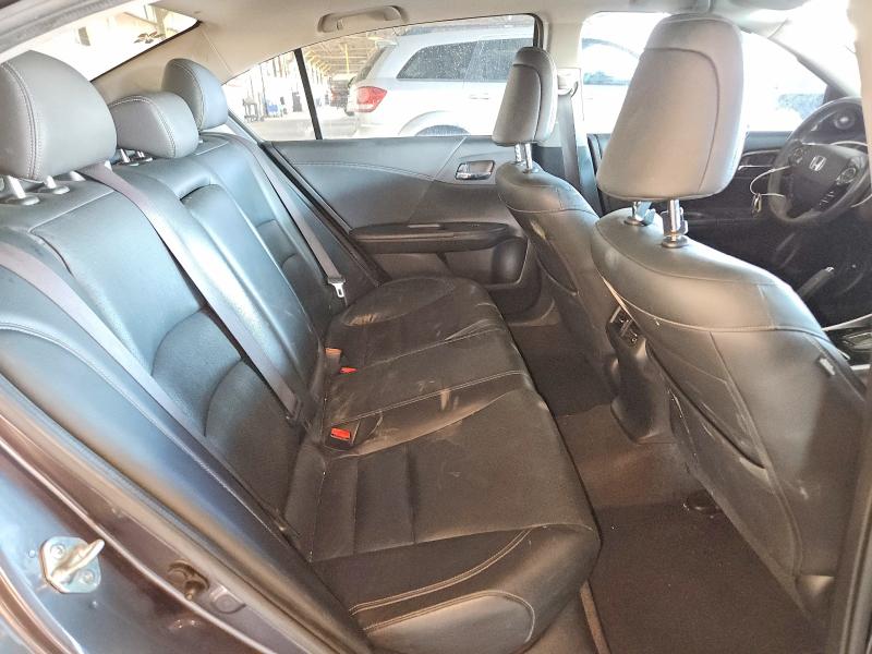 Photo 10 from auction – 2017 HONDA ACCORD with VIN JHMCR6F50HC030388
