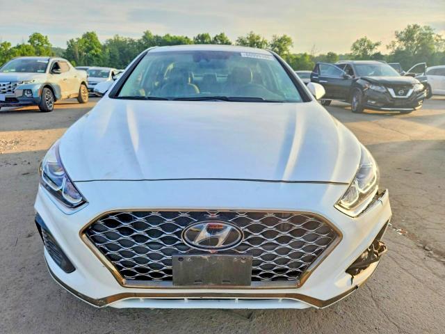Photo 5 from auction – 2019 HYUNDAI SONATA with VIN 5NPE34AF0KH787559