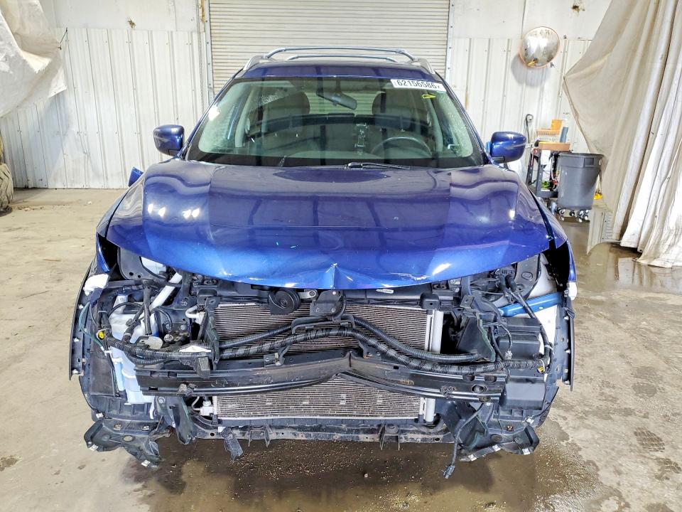 Photo 5 from auction – 2017 NISSAN ROGUE with VIN 5N1AT2MVXHC811811