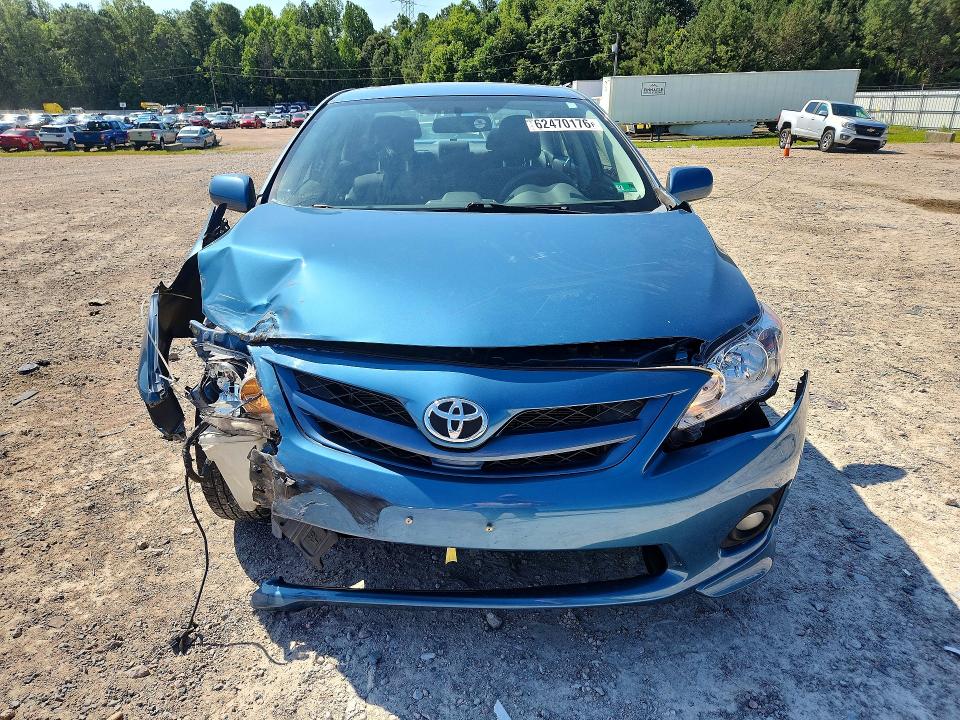 Zdjęcie 5 z aukcji – 2013 TOYOTA COROLLA z VIN 5YFBU4EE5DP105329
