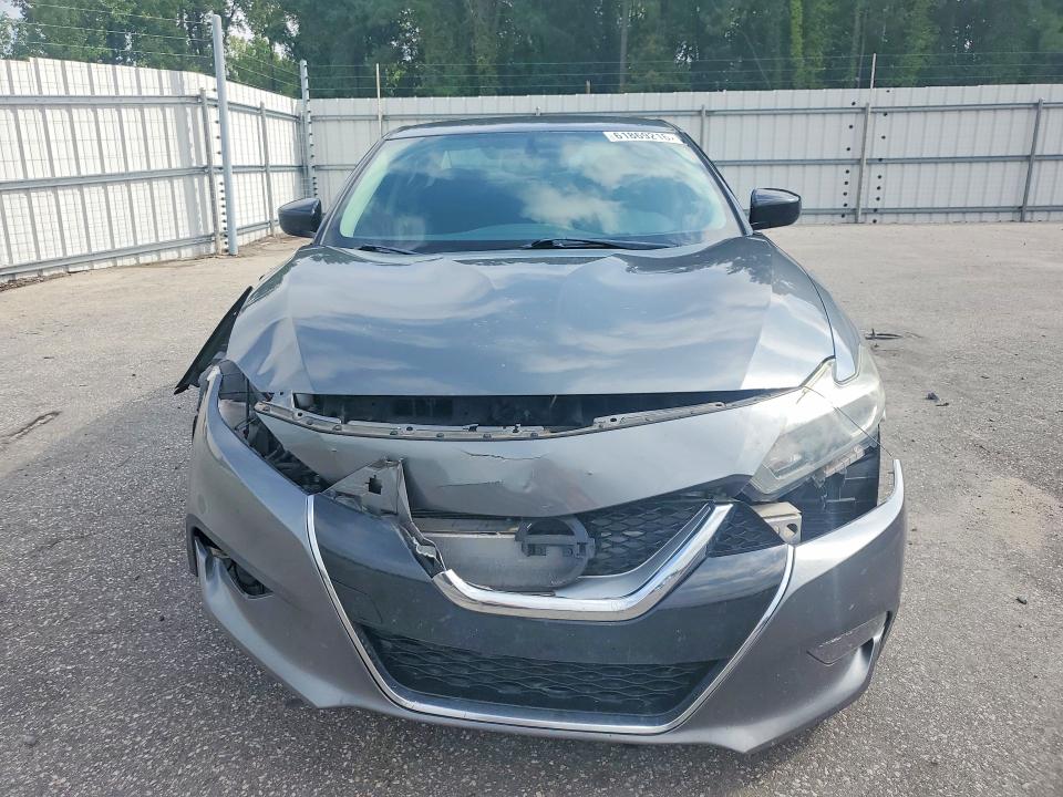 Photo 5 from auction – 2017 NISSAN MAXIMA with VIN 1N4AA6AP1HC451986