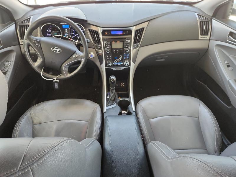Photo 8 from auction – 2011 HYUNDAI SONATA with VIN KMHEC4A46BA008120