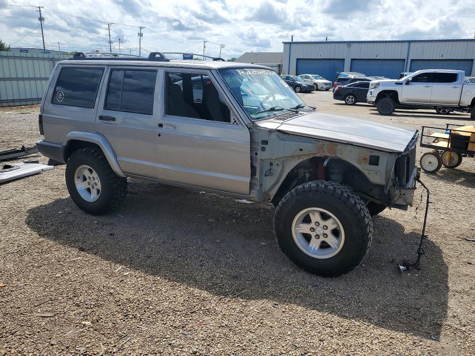 Photo 4 from auction – 2001 JEEP CHEROKEE with VIN 1J4FF48S91L539801