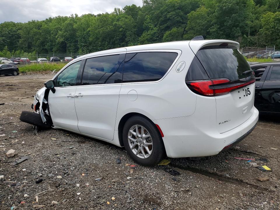 Photo 2 from auction – 2025 CHRYSLER PACIFICA with VIN 2C4RC1BG5SR527474