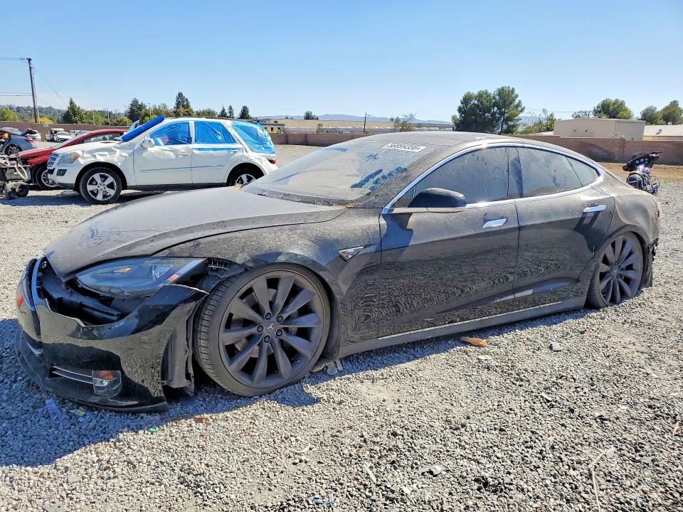 TESLA MODEL S 2013 with VIN 5YJSA1CP3DFP03278 - Photo from auction