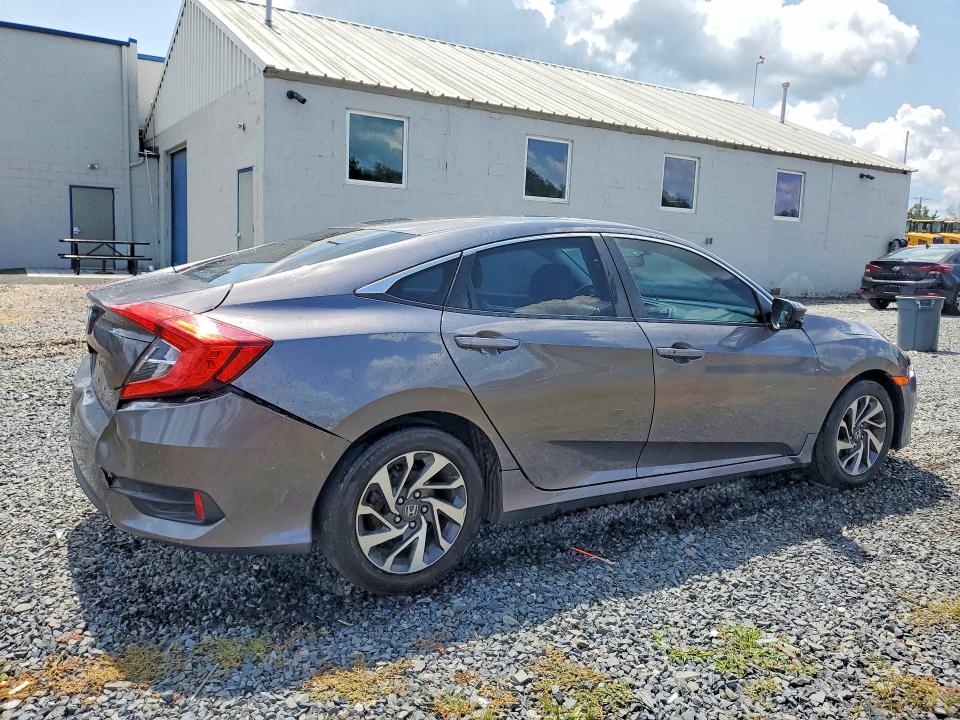 Photo 3 from auction – 2016 HONDA CIVIC with VIN 19XFC2F77GE214700