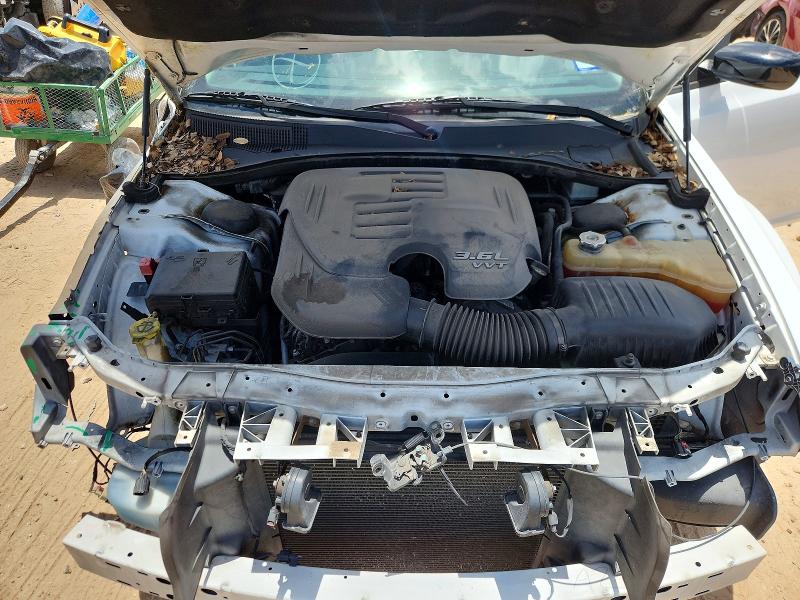 Photo 11 from auction – 2018 CHRYSLER 300 with VIN 2C3CCAAG6JH308250