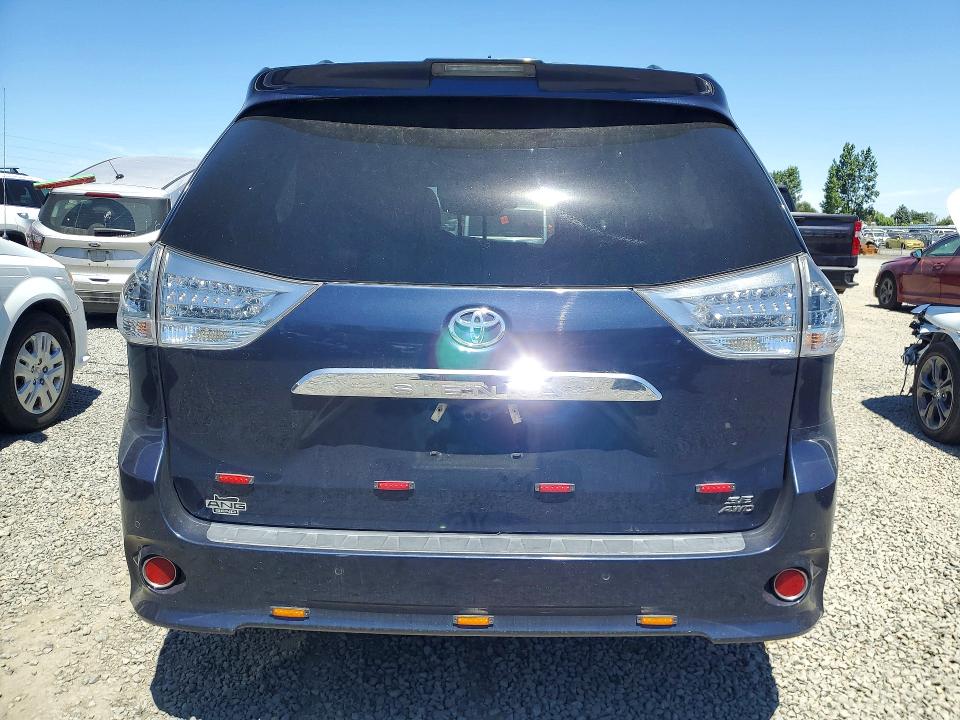 Photo 6 from auction – 2019 TOYOTA SIENNA with VIN 5TDEZ3DC8KS211383