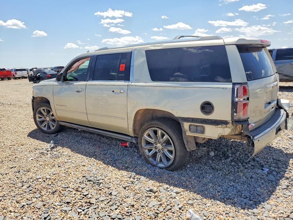 Photo 2 from auction – 2016 CHEVROLET SUBURBAN with VIN 1GNSKJKC4GR100034