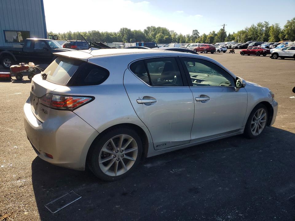 Photo 3 from auction – 2011 LEXUS CT with VIN JTHKD5BH7B2031930