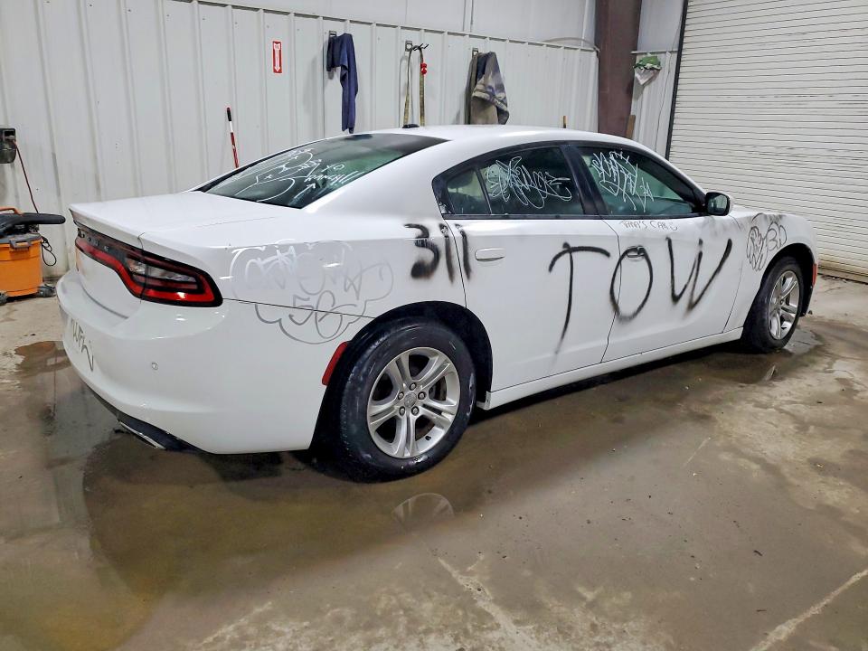 Photo 3 from auction – 2015 DODGE CHARGER with VIN 2C3CDXBGXFH799945