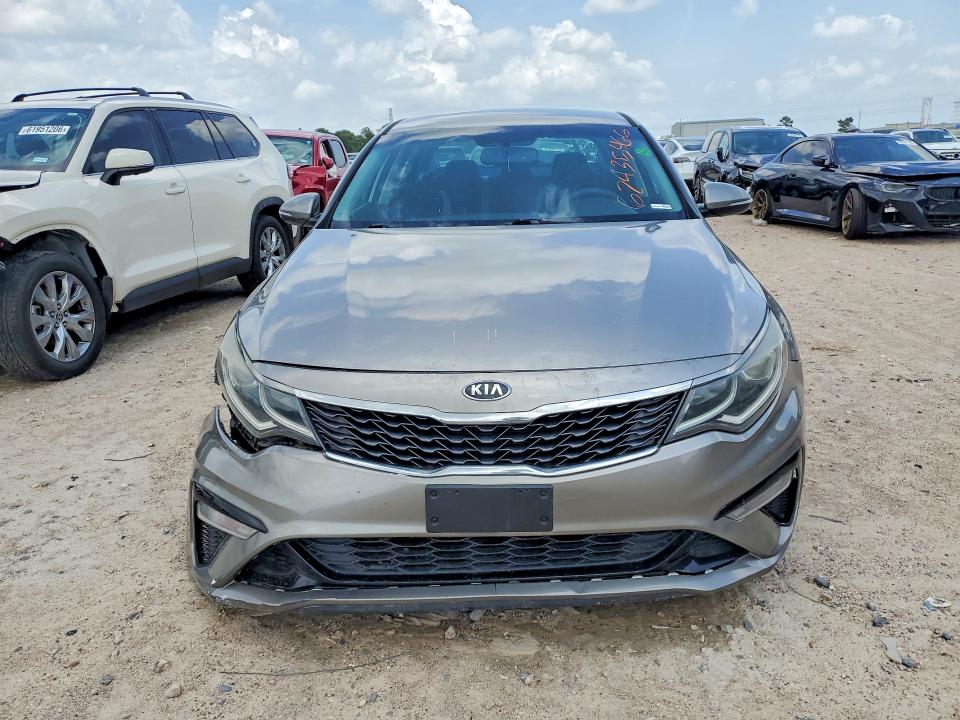 Photo 5 from auction – 2018 KIA OPTIMA with VIN 5XXGT4L38JG182792