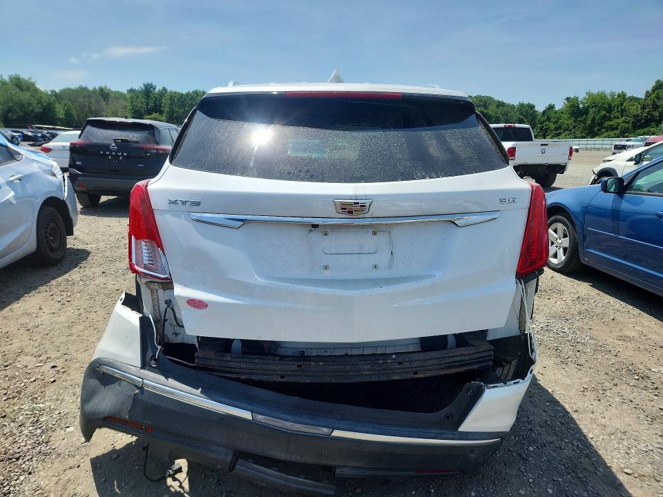 Photo 6 from auction – 2017 CADILLAC XT5 with VIN 1GYKNARSXHZ129157