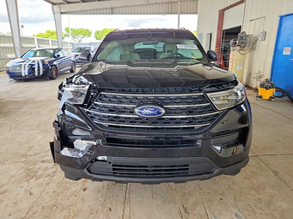 Photo 5 from auction – 2022 FORD EXPLORER with VIN 1FMSK7DH9NGA12136