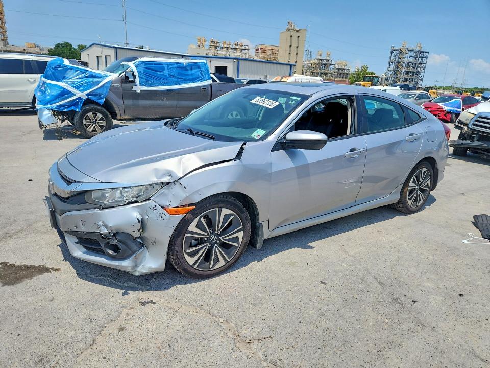 HONDA CIVIC 2016 with VIN 19XFC1F30GE004222 - Photo from auction