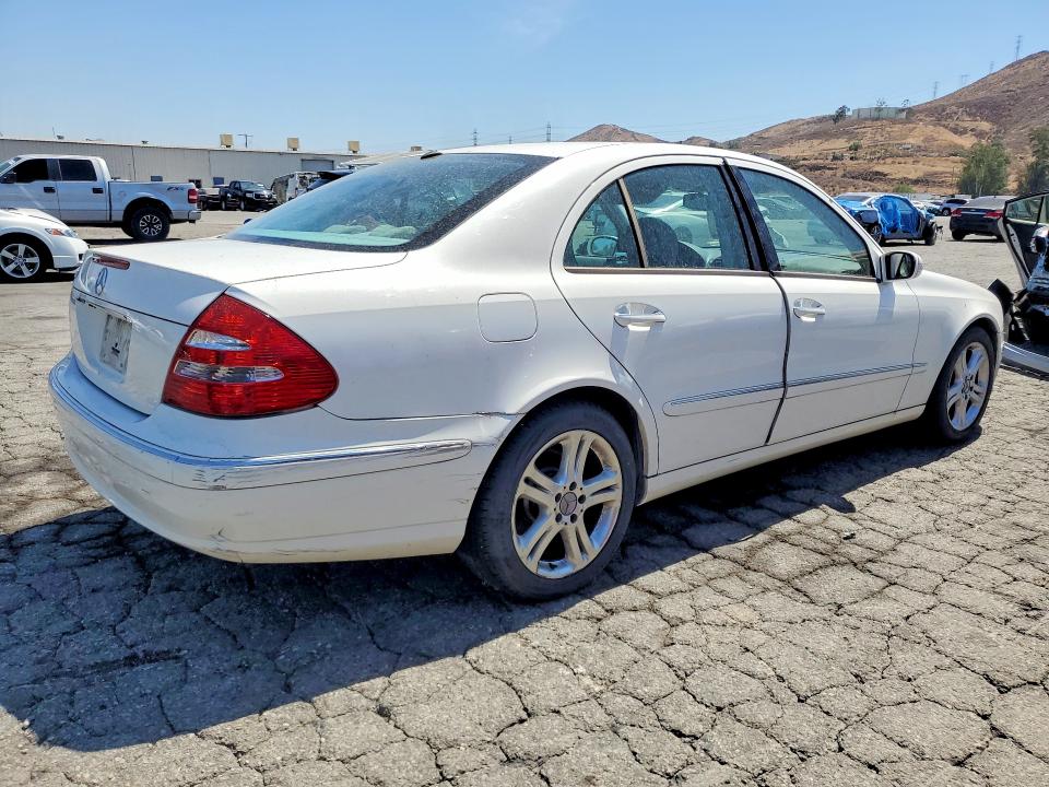 Photo 3 from auction – 2004 MERCEDES-BENZ E-CLASS with VIN WDBUF65J74A502328
