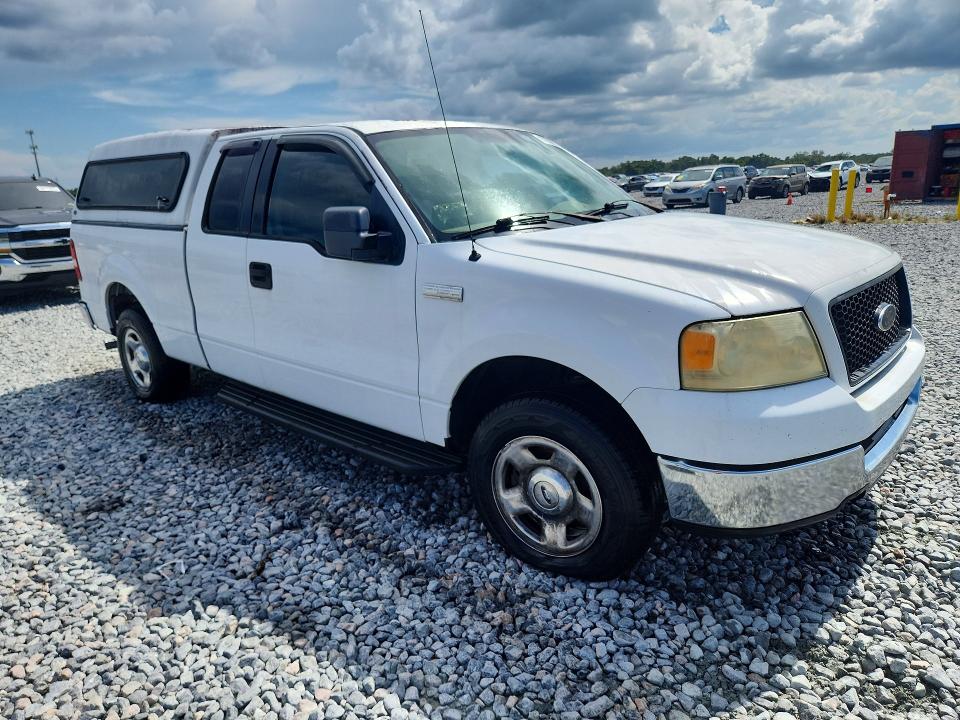 Zdjęcie 4 z aukcji – 2005 FORD F150 z VIN 1FTRX12W85NB32007