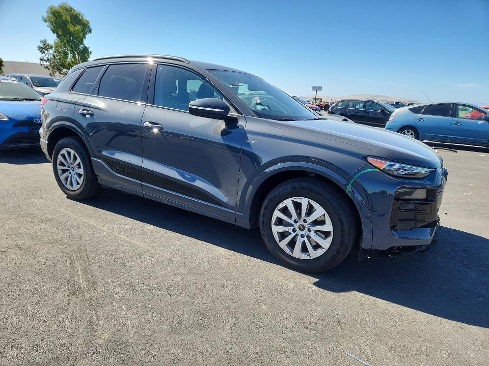 صورة رقم 4 من المزاد - 2025 AUDI Q6 E-TRON مع VIN WA172BGF3SA034990