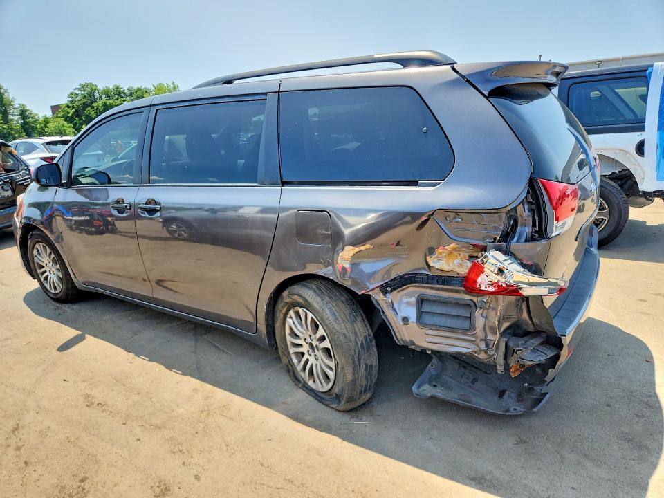 Photo 2 from auction – 2014 TOYOTA SIENNA with VIN 5TDYK3DC7ES450607