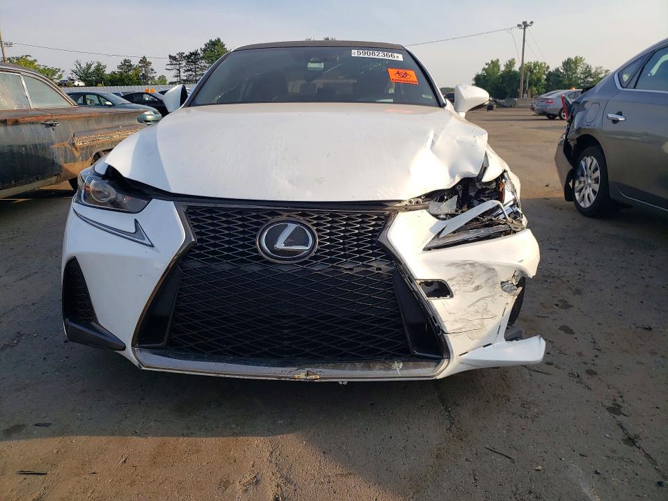 Photo 5 from auction – 2017 LEXUS IS with VIN JTHCM1D29H5019002