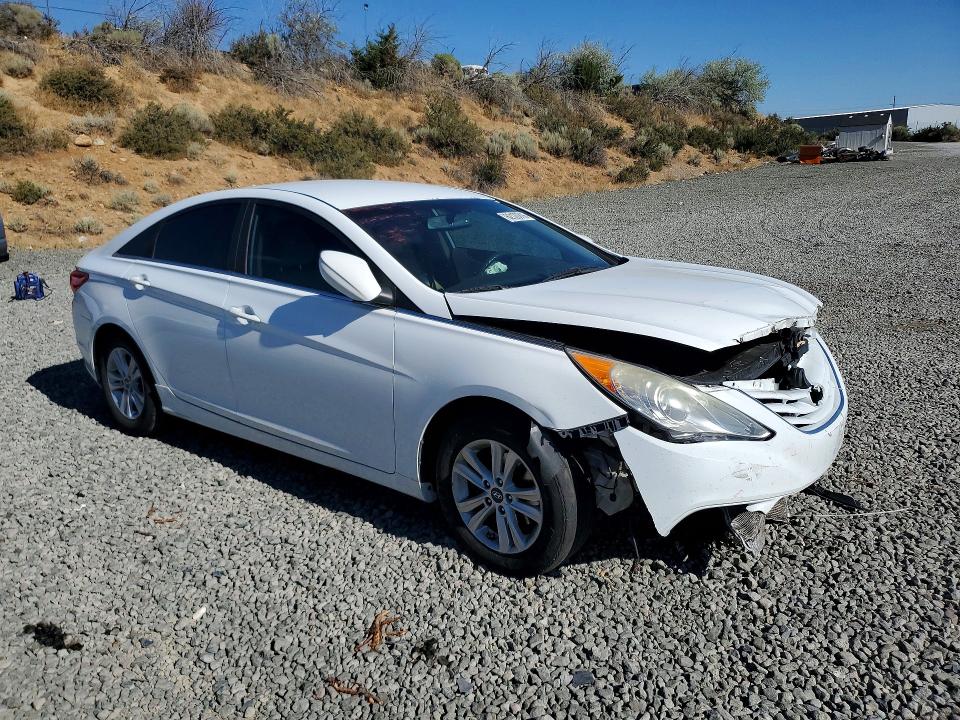 Photo 4 from auction – 2013 HYUNDAI SONATA with VIN 5NPEB4AC0DH776525