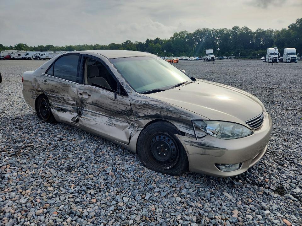 Photo 4 from auction – 2005 TOYOTA CAMRY with VIN 4T1BE32K25U517676