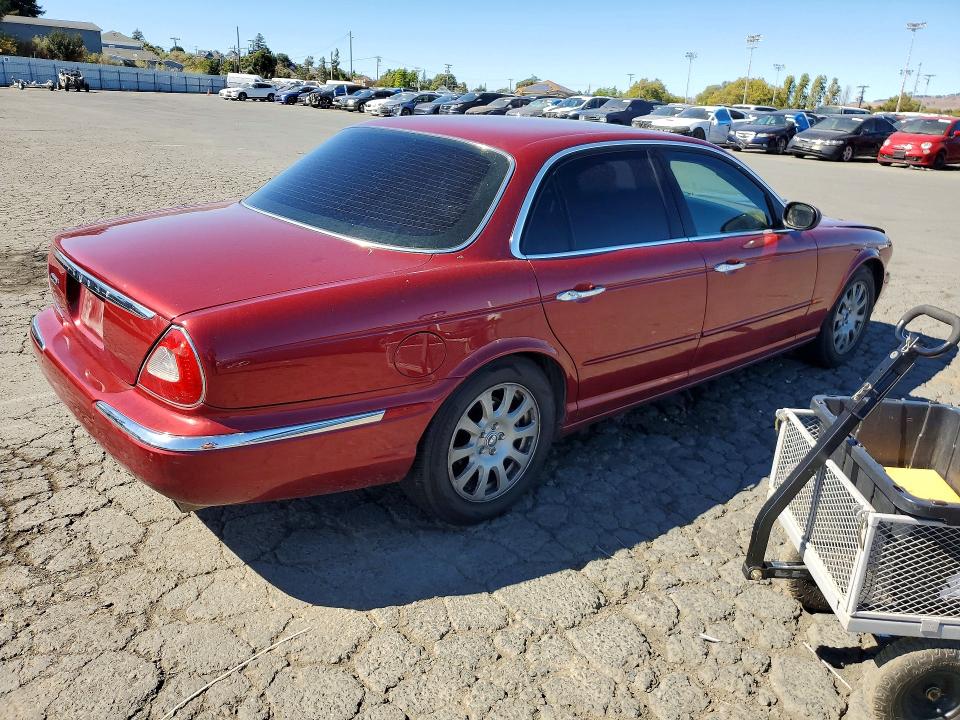 Zdjęcie 3 z aukcji – 2004 JAGUAR XJ8 z VIN SAJWA71C24SG13311