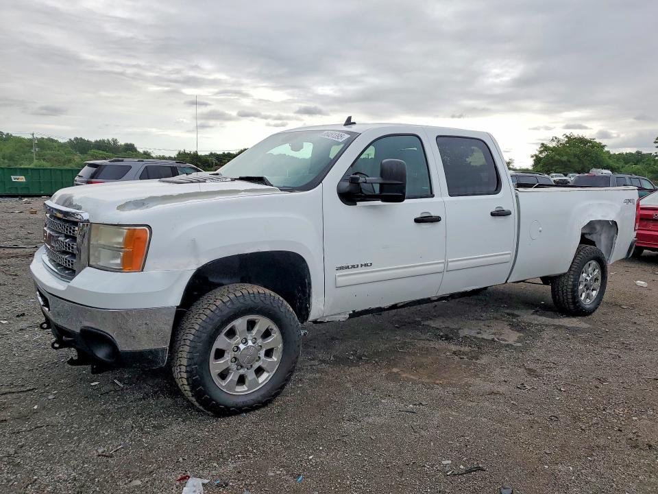 Zdjęcie 1 z aukcji – 2014 GMC SIERRA z VIN 1GT423EGXEF130035