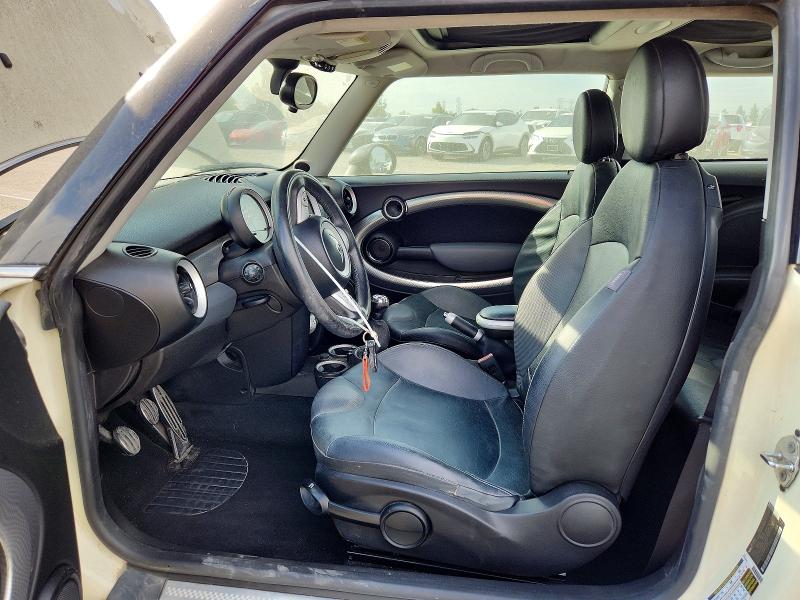 Photo 7 from auction – 2008 MINI COOPER with VIN WMWMF73518TT87004