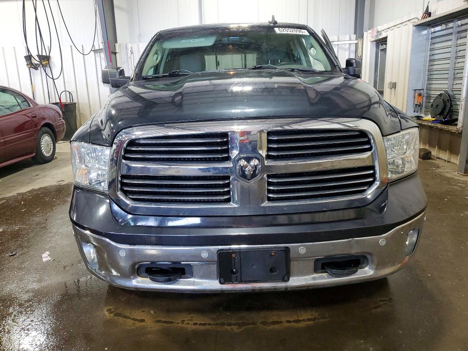 Photo 5 from auction – 2016 RAM 1500 with VIN 3C6RR7LT9GG262608