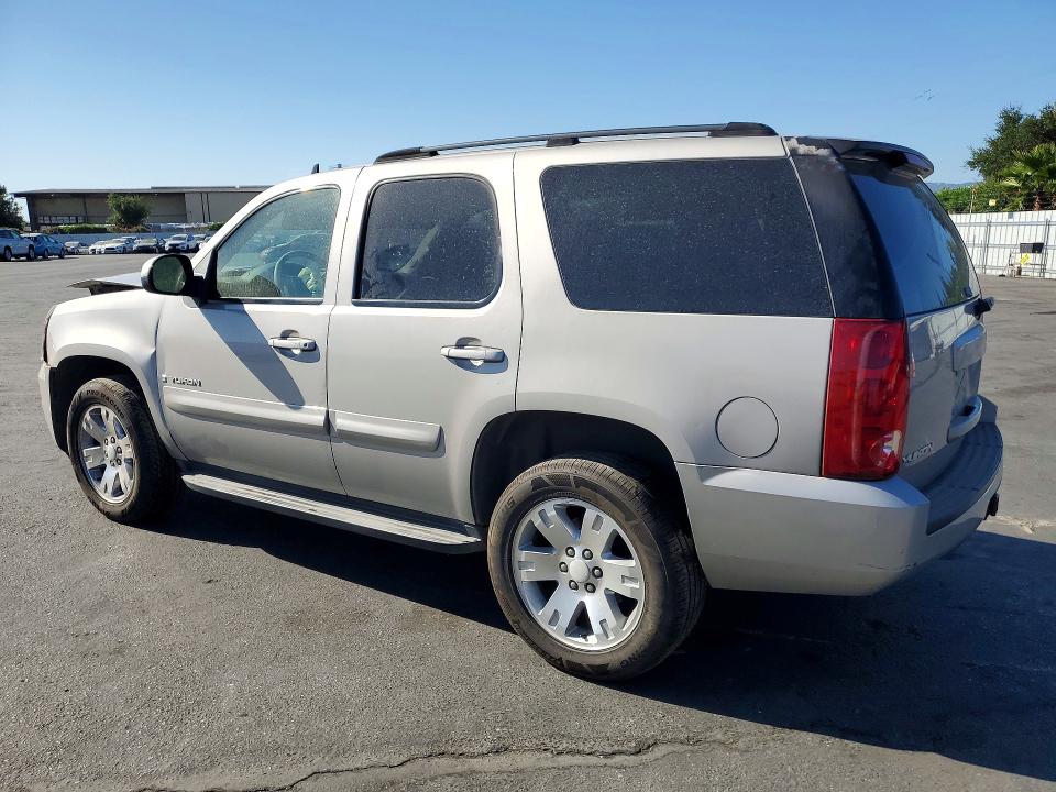 Снимка 2 от търг – 2007 GMC YUKON с VIN 1GKFC13J87J231006