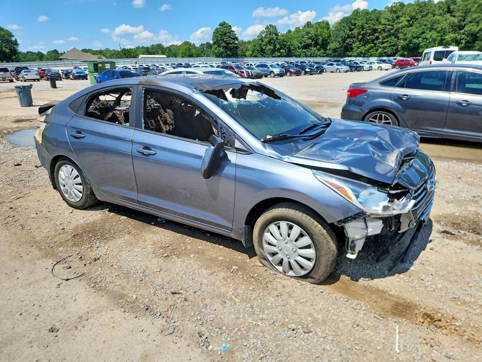 Photo 4 from auction – 2020 HYUNDAI ACCENT with VIN 3KPC24A63LE101871