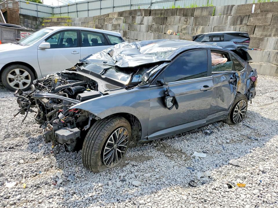 2021 VOLKSWAGEN JETTA - Търг №62935436