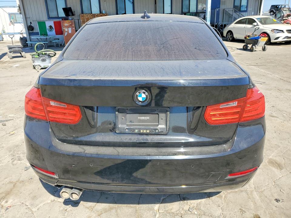 Photo 6 from auction – 2014 BMW 328 with VIN WBA3C1C59EK110989
