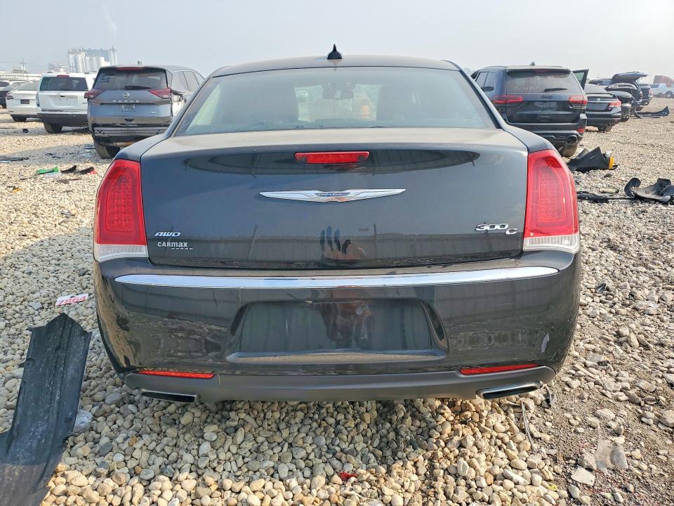 Photo 6 from auction – 2016 CHRYSLER 300C with VIN 2C3CCAKG3GH261704