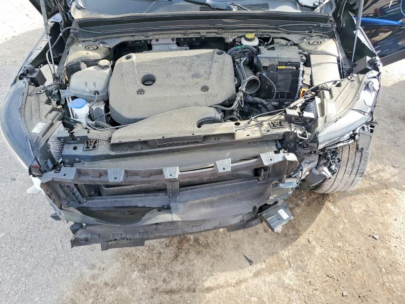 Photo 12 from auction – 2025 VOLVO XC40 with VIN YV4L12UE2S2486066