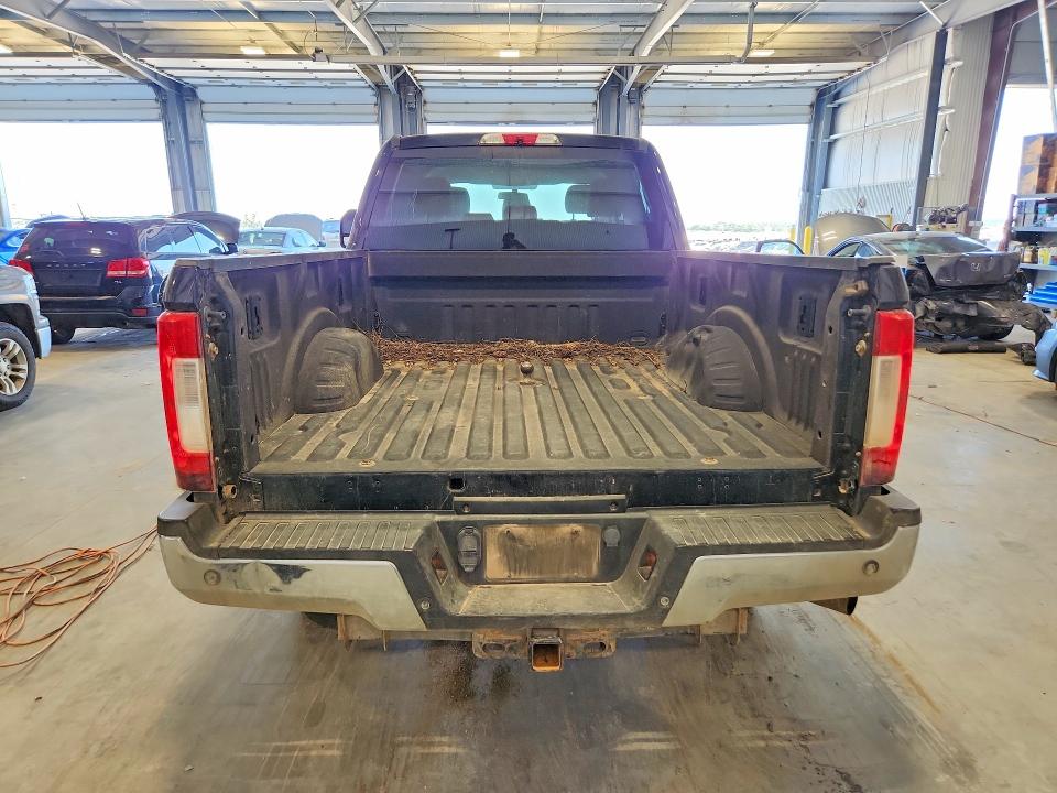 Photo 6 from auction – 2018 FORD F250 with VIN 1FT7W2B6XJEC90956