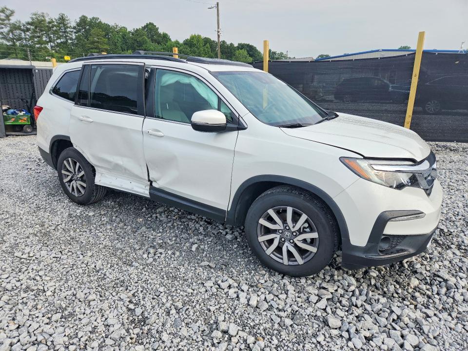 Photo 4 from auction – 2022 HONDA PILOT with VIN 5FNYF5H59NB002112